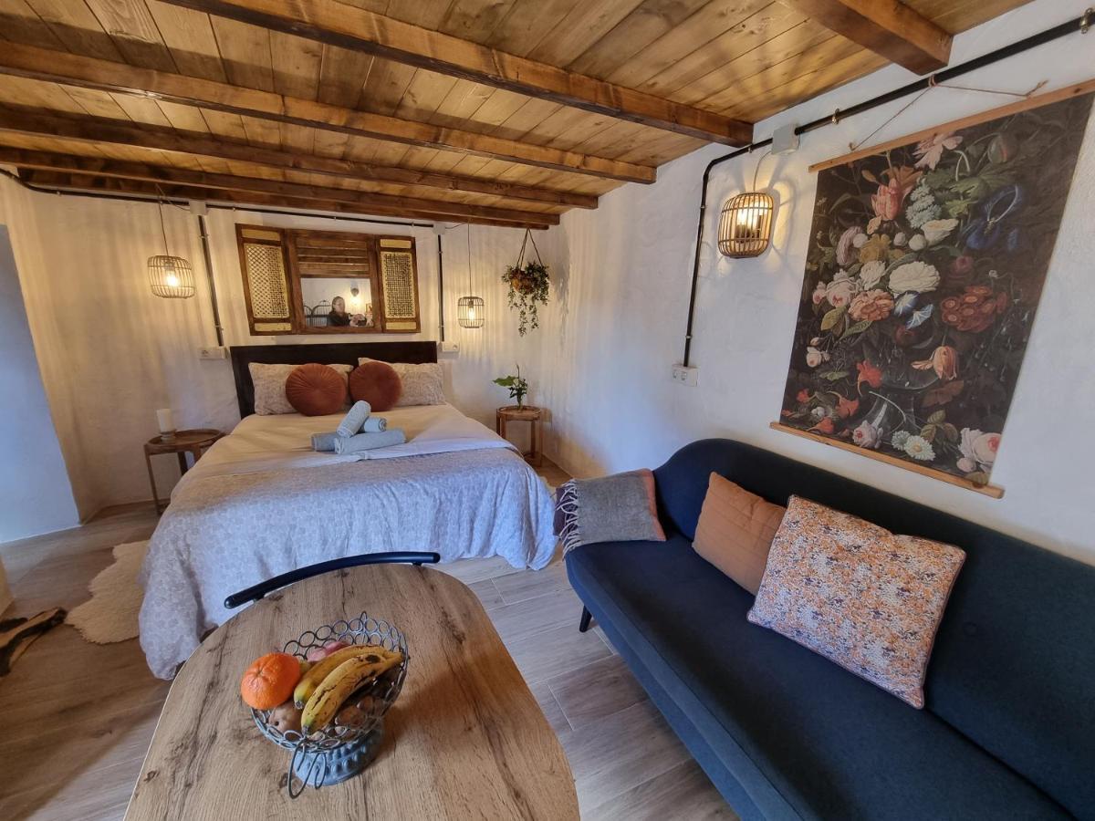 Apartment El Nido Fuente Hervera. Precioso Loft Con Banera De Hidromasaje